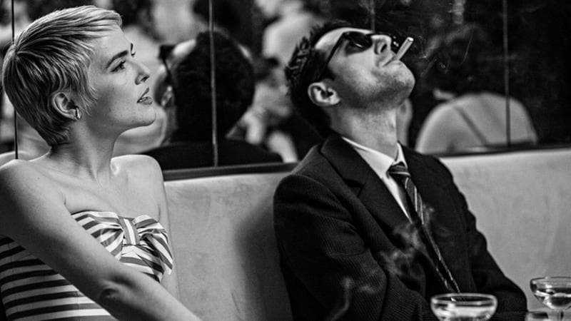 Zoey Deutch (Jean Seberg) e Guillaume Marbeck (Jean-Luc Godard) sono tra i protagonisti del film di Richard Linklater (Jean-Louis Fernandez)