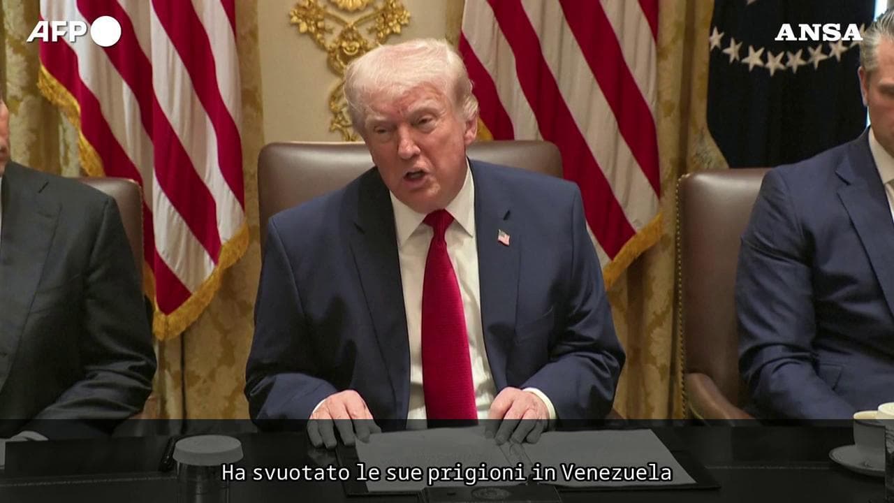 Trump: "Maduro accusato solo per minima parte di ciò che ha fatto, altri processi in futuro"