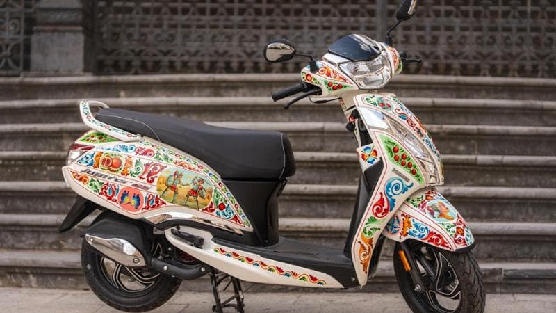 TVS scooter sanata dönüştüğünde Gezici Sanat