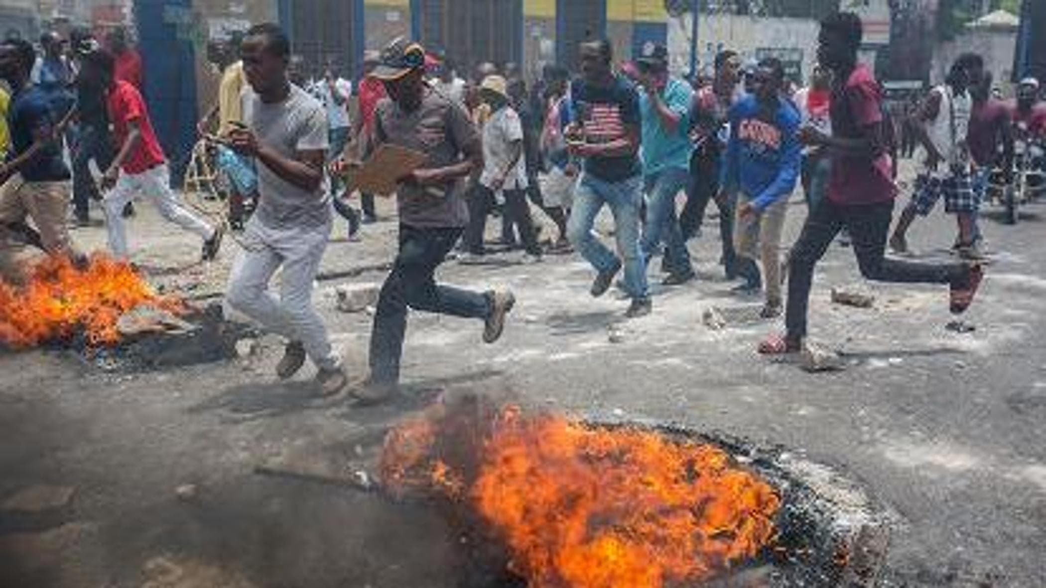 Haiti, çete savaşının ve polis tarafından gerçekleştirilen yargısız infazların pençesinde