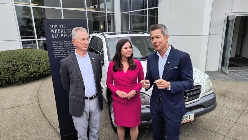 Mercedes, Tuscaloosa'daki ABD'nin büyük SUV fabrikasını kutluyor ve yeni GLE ve GLS'yi tanıtıyor