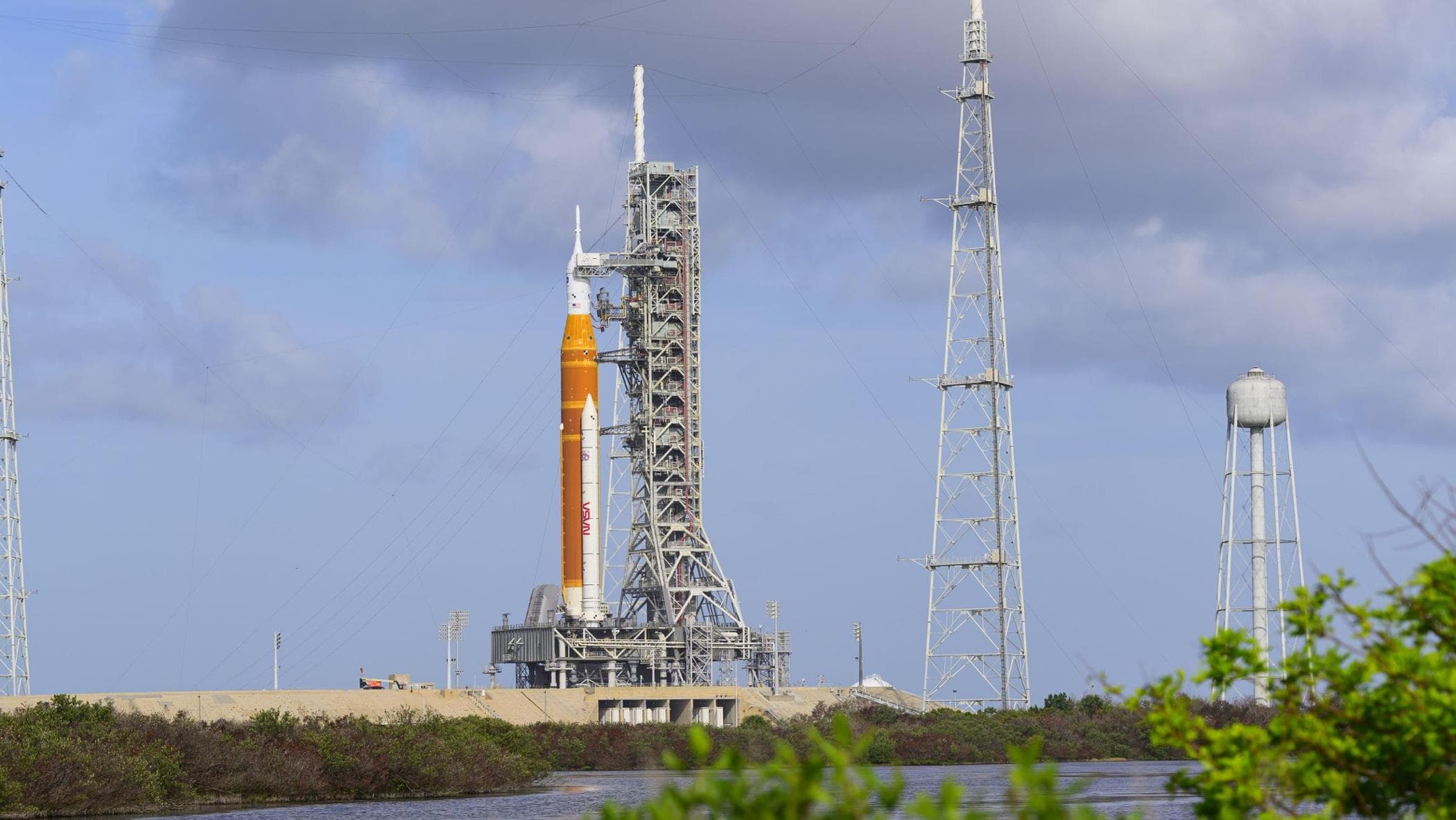 Artemis pronta al lancio, è la notte della Luna: volerà dieci giorni attorno al satellite