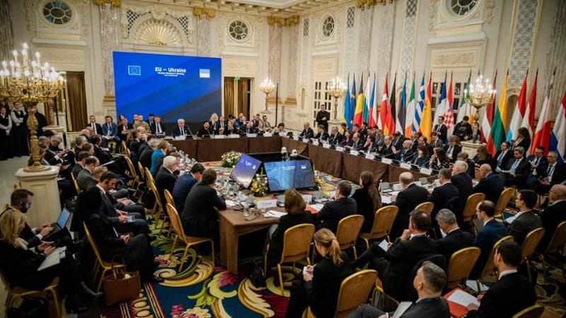 Guerra Ucraina-Russia, le news. Cremlino: “Nato ostile”. Ushakov: “Trilaterali sospesi”