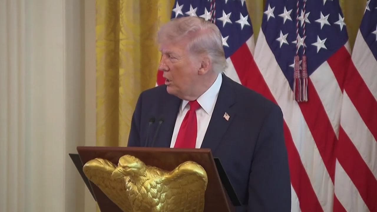 Iran, Trump: "Chi riceve petrolio da Hormuz si occupi dello Stretto"