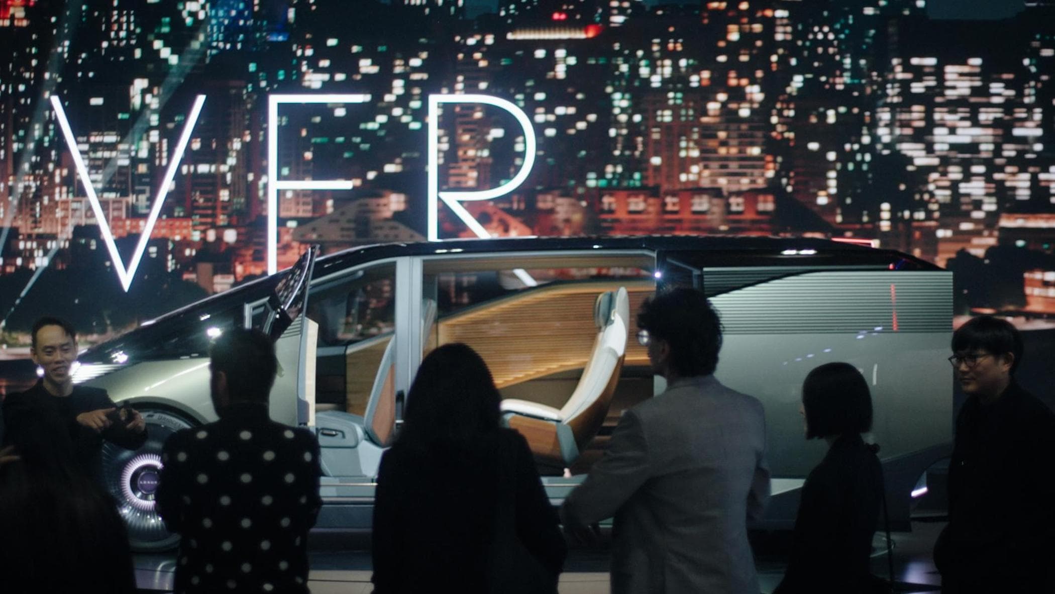 Lexus, Milano Tasarım Haftası'nda LS Concept minibüsünden ilham alan sürükleyici bir kurulum olan Space'i tanıtıyor