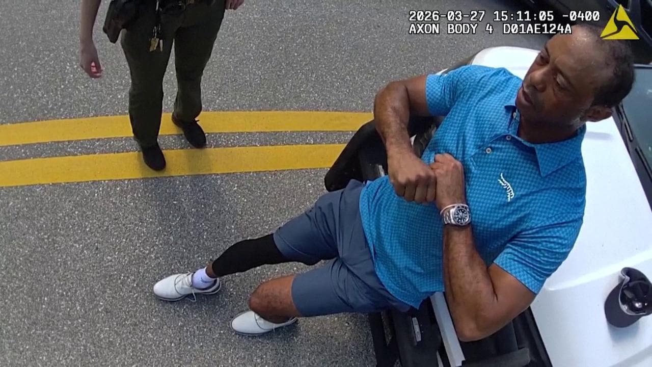 L'arresto di Tiger Woods ripreso dalle bodycam dei poliziotti. "Ero al telefono con il presidente"