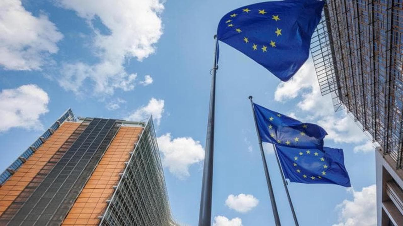 Istat conferma, per l’Italia il deficit rimane oltre il 3%. Sale la pressione fiscale