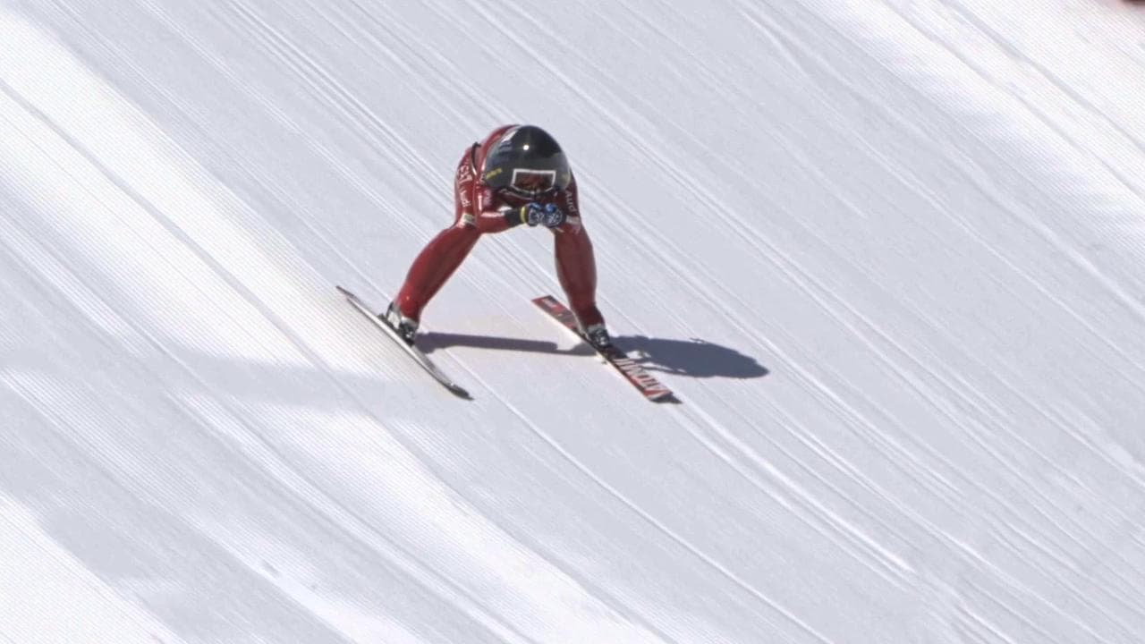 Impressionante record di Valentina Greggio: vola a 248 km/h sugli sci, è il nuovo primato del mondo