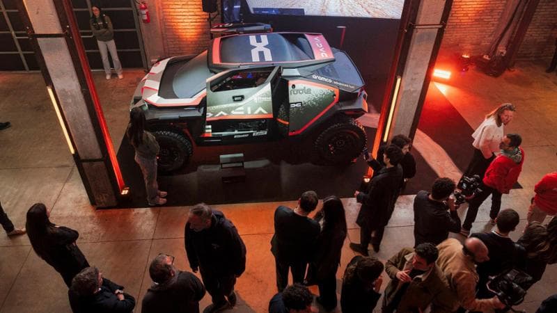 Dacia Sandrider Deneyimi: Dakar sanal ortama geçiyor ve 1:1 simülatörle bayiliğe ulaşıyor