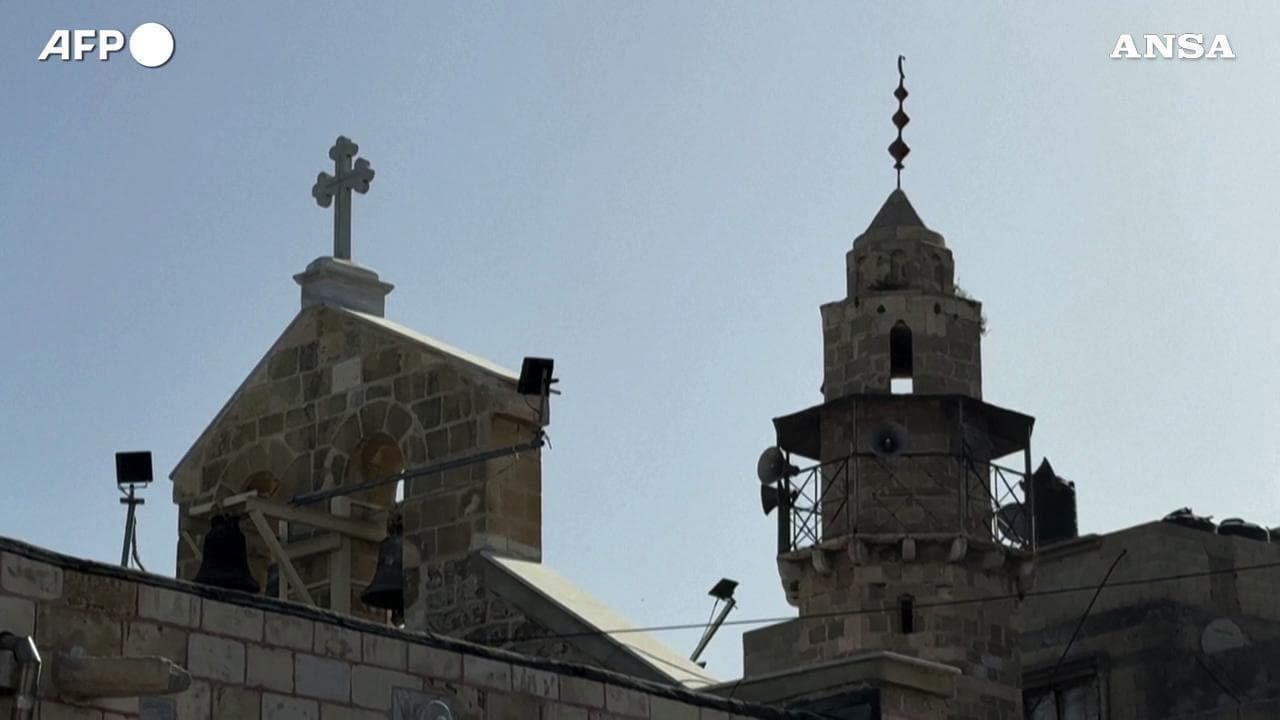 I due volti della Gaza cristiana: si celebra la Domenica delle palme ortodossa e Pasqua cattolica