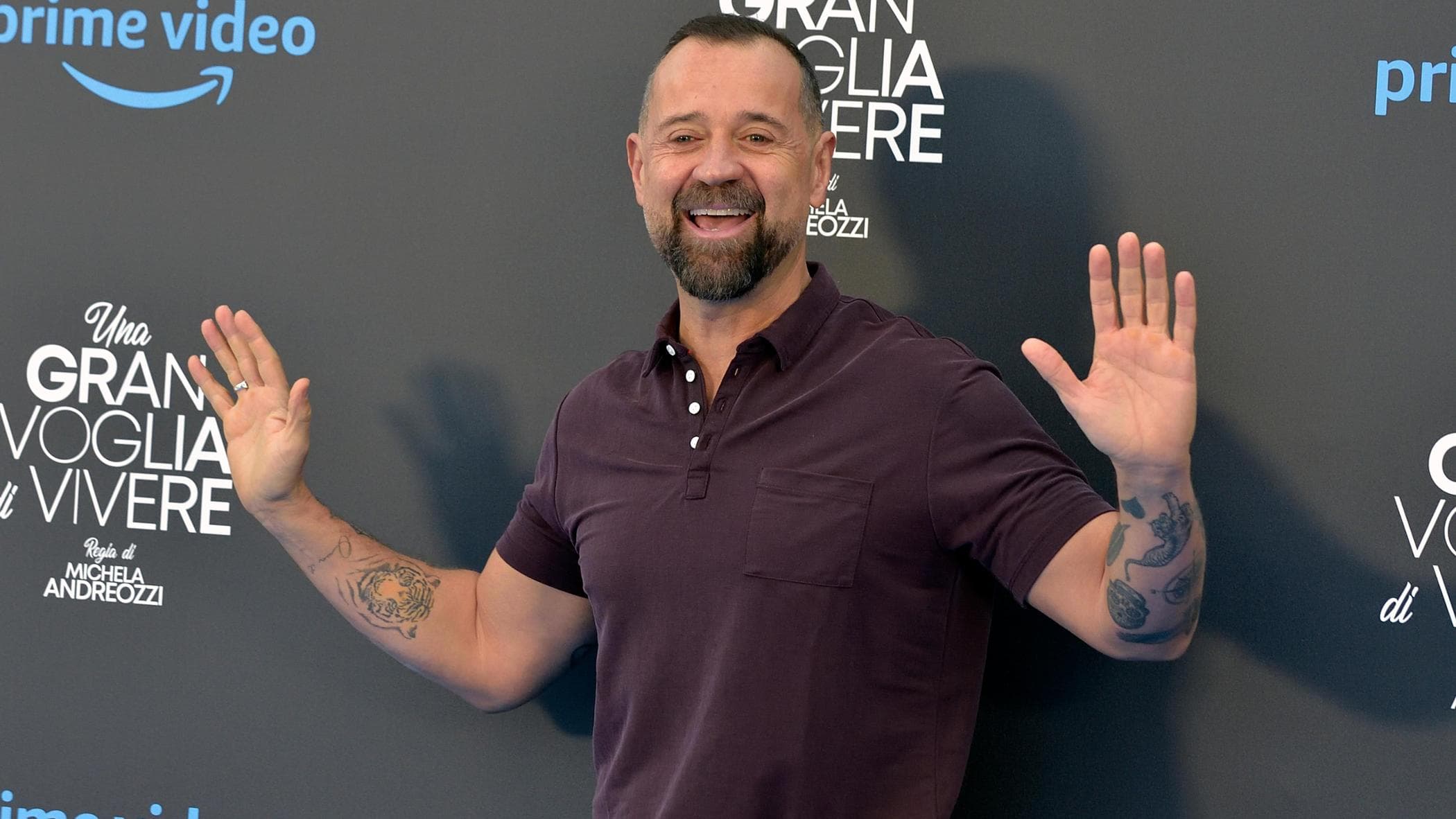 Fabio Volo: “Per tornare in tv ho voluto una torre. Mi innamoro per soffrire”