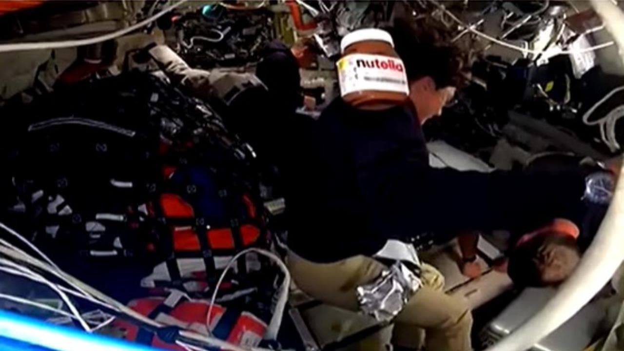 Artemis, un barattolo di Nutella fluttua nella Orion : vero o creato dall'Intelligenza artificiale?