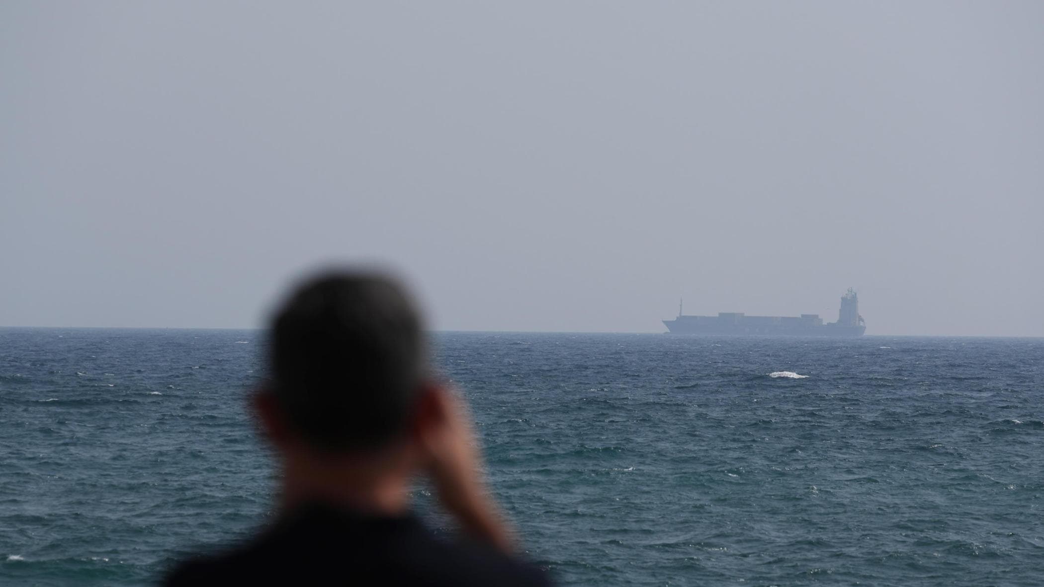 Stretto di Hormuz chiuso ma non per tutti: quali Paesi passano, l’incognita ultimatum