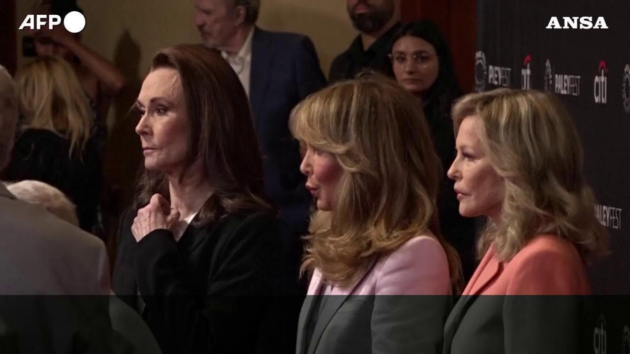 Los Angeles, reunion delle Charlie's Angels per i 50 anni della serie: "Fu una svolta per le donne"