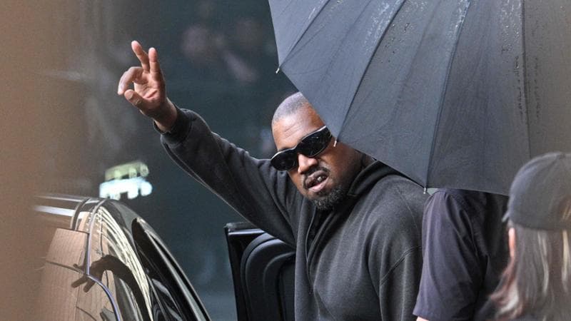 Il governo britannico revoca il visto a Kanye West: non potrà entrare nel Regno Unito