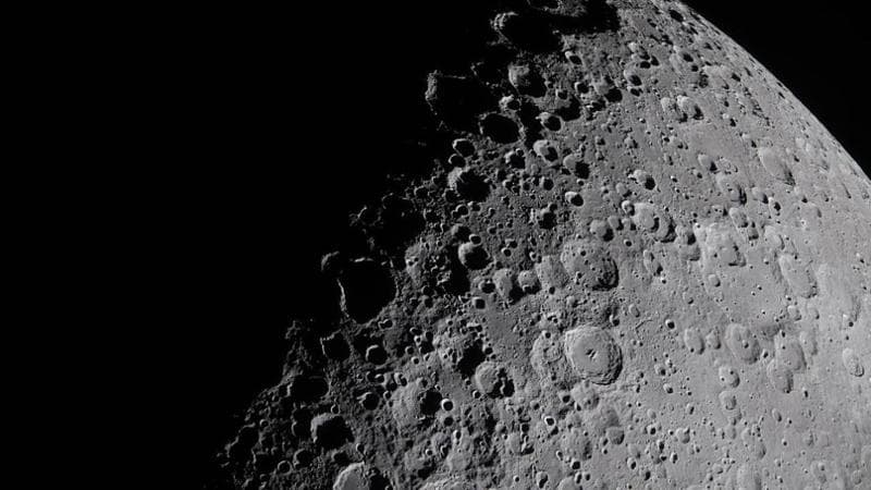 Il lato lontano della Luna