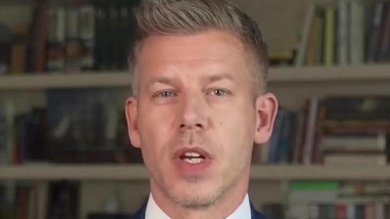 Ungheria, l'oppositore di Orbán replica a Vance: "Il nostro destino non si decide a Washington"