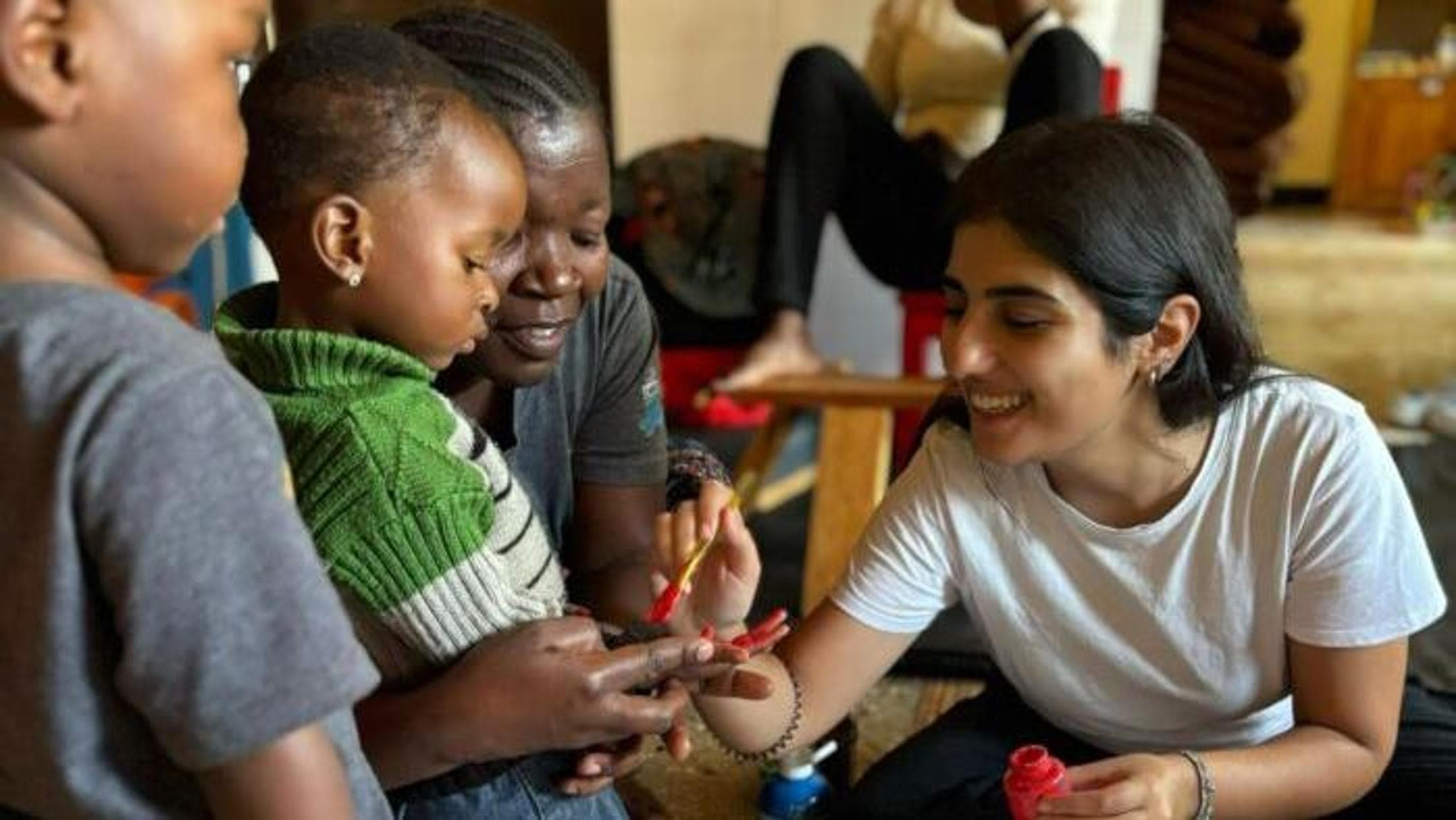 Zambiya ve Tanzanya'da 18-28 yaş arası gençlere yönelik kamu hizmeti: eğitim ve sağlık sektörlerinde