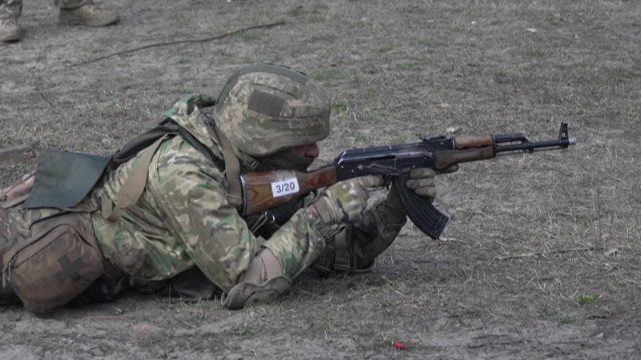 Guerra in Ucraina: la corsa contro il tempo di Kiev e Mosca per reclutare nuovi soldati
