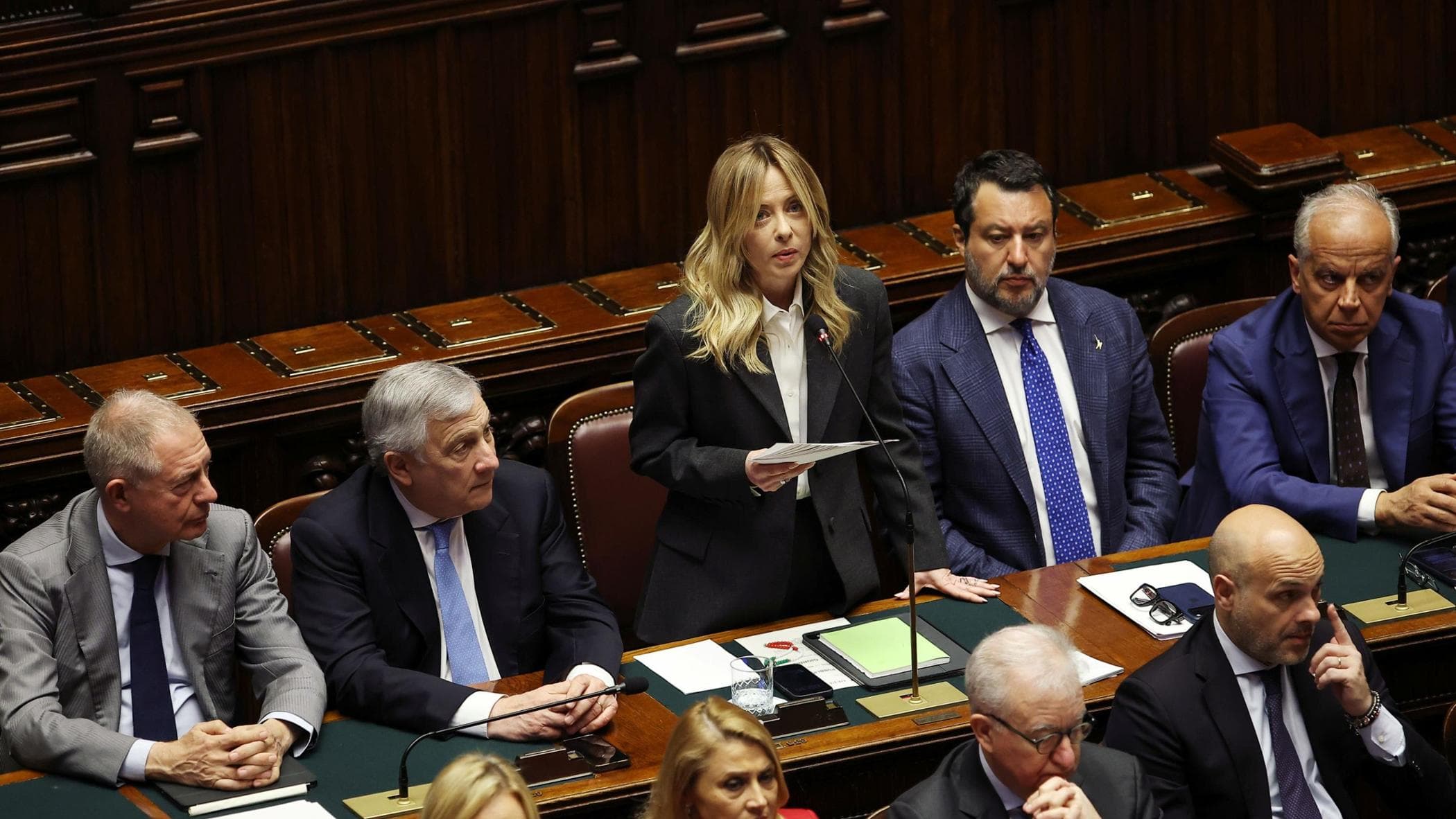 Meloni in Parlamento: “Né dimissioni né rimpasto, governiamo per cinque anni”