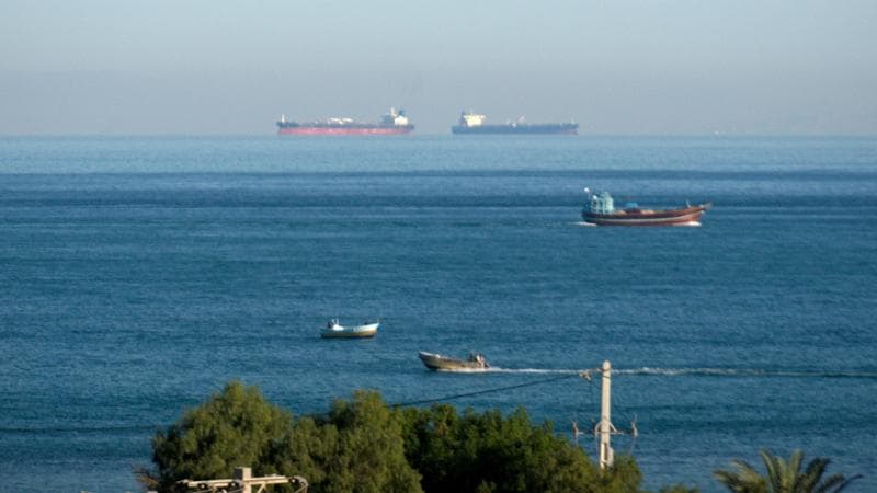 Hormuz: 11 milioni di barili fermi al giorno, lo shock nei flussi accelera cambio di mix energetico