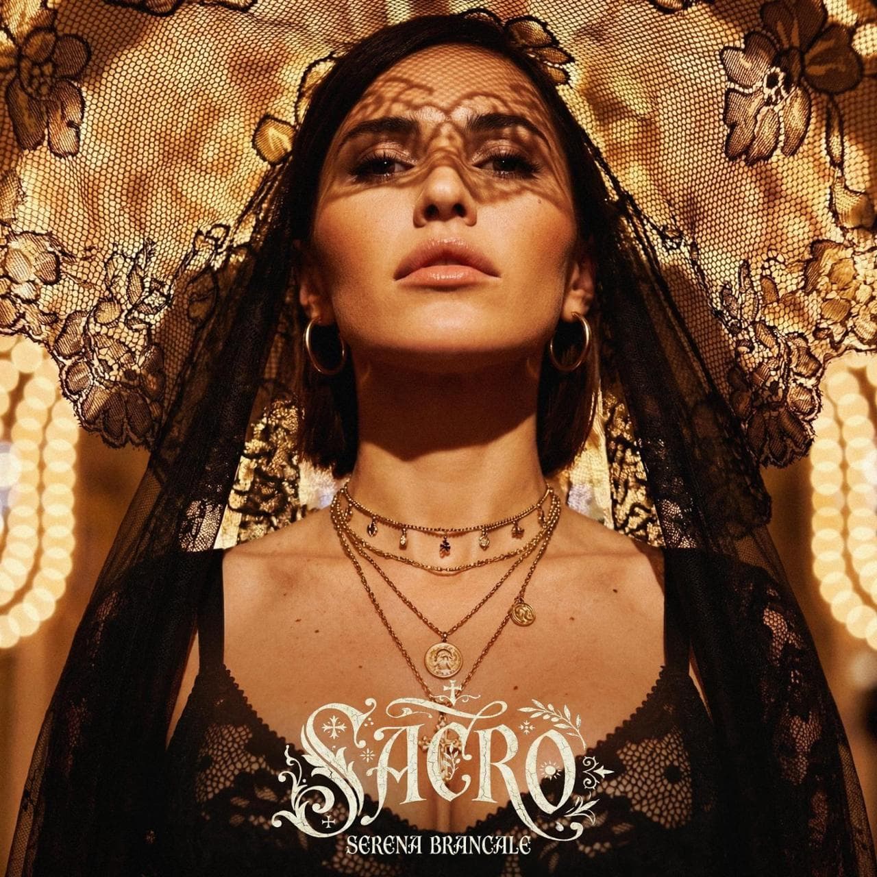 La copertina dell'album "Sacro"