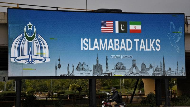 Islamabad caput mundi, il destino della trattativa si gioca su Hormuz e uranio