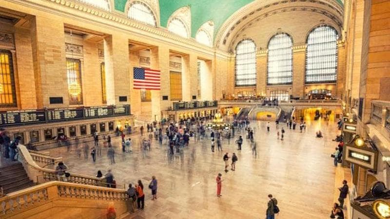 Accoltellamento nella stazione Grand Central di New York: tre feriti gravi