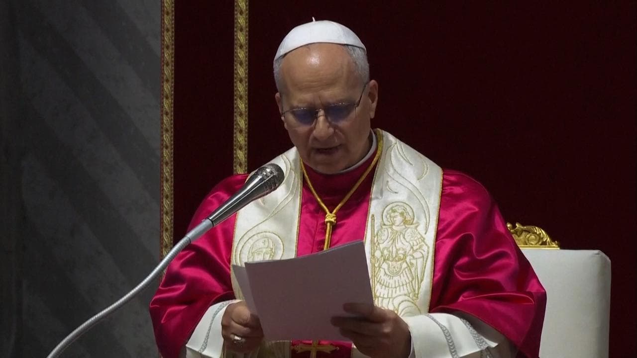 Vaticano, il grido di Leone ai governi: "Basta con i deliri di onnipotenza, fermate le guerre!"