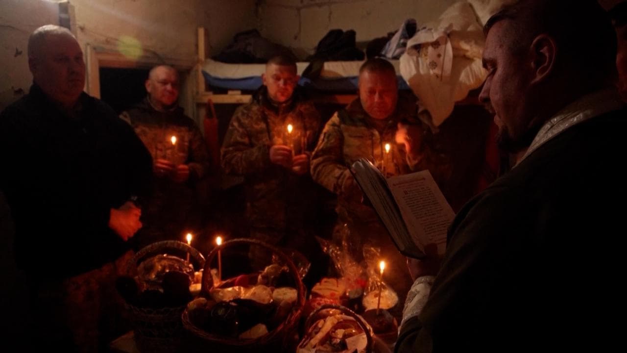 Ucraina, Pasqua in trincea: "I droni russi non ci permettono di recuperare i nostri compagni caduti"