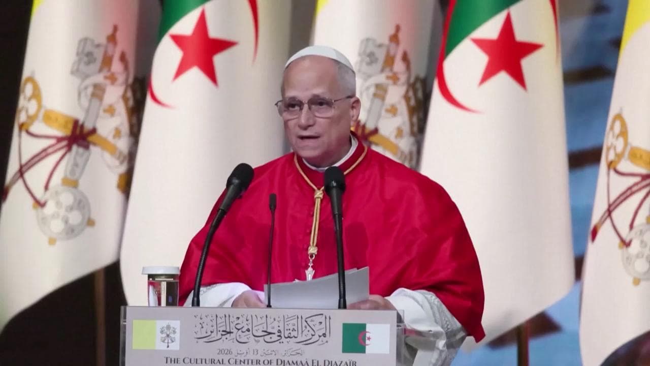 Papa Leone in Algeria: "Basta derive neocoloniali e violazioni del diritto internazionale”