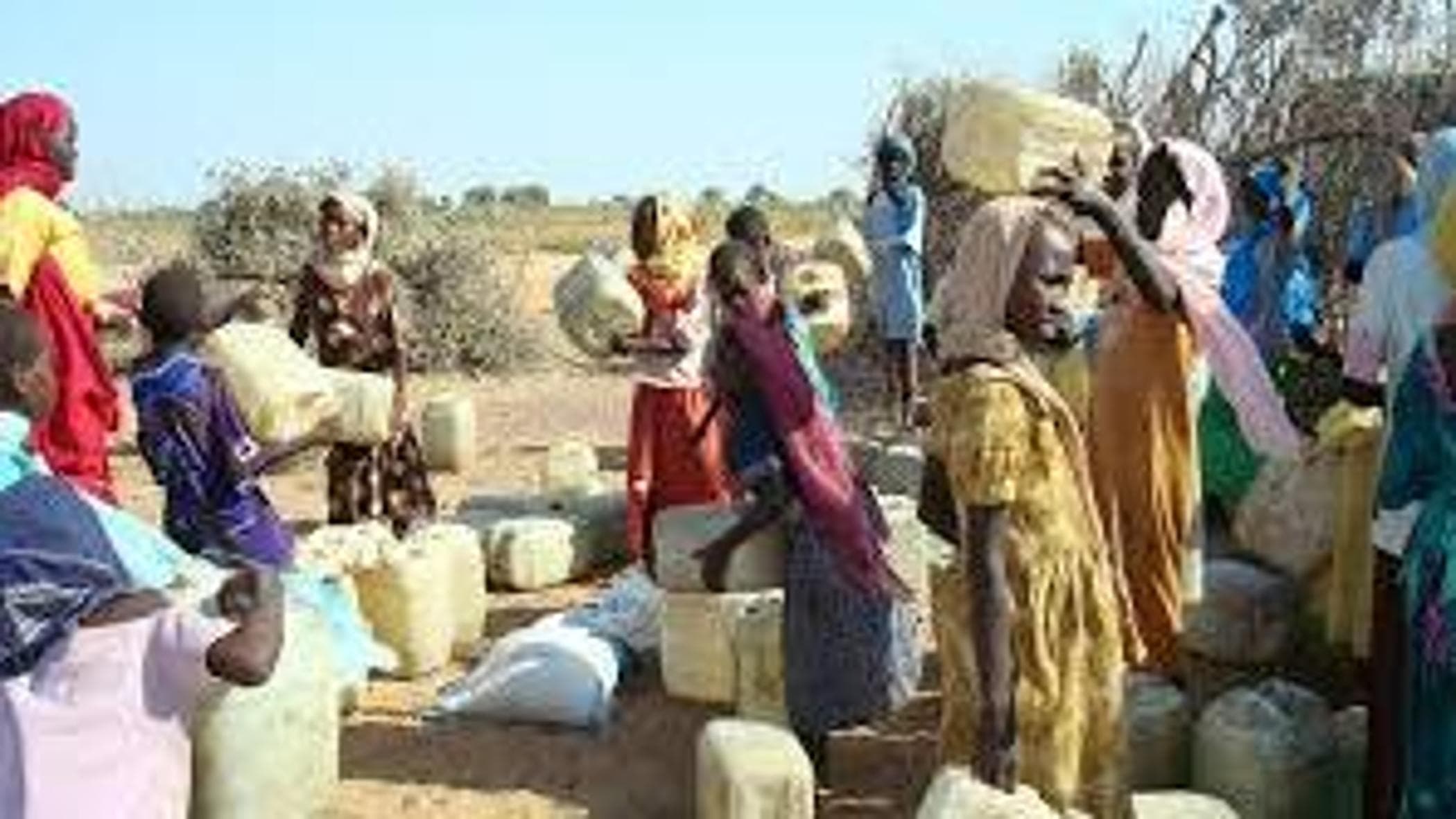 Sudan ve savaşan taraflar sivil halka yönelik acımasız saldırılarını yoğunlaştırıyor