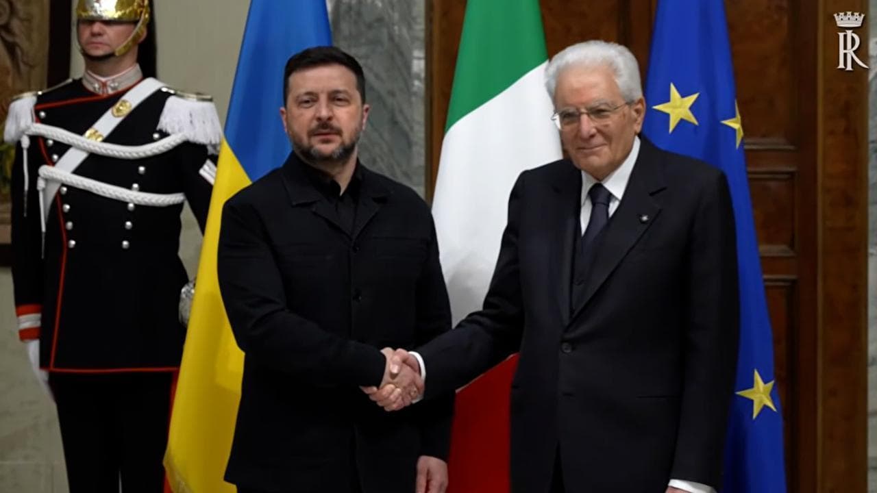 Mattarella riceve Zelensky al Quirinale: "L'Italia sarà sempre al fianco dell'Ucraina"