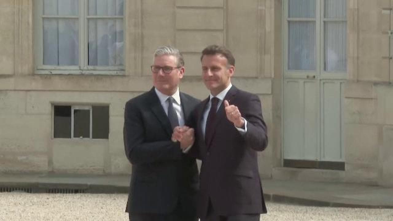 Parigi, vertice sullo Stretto di Hormuz: Macron accoglie Starmer all'Eliseo