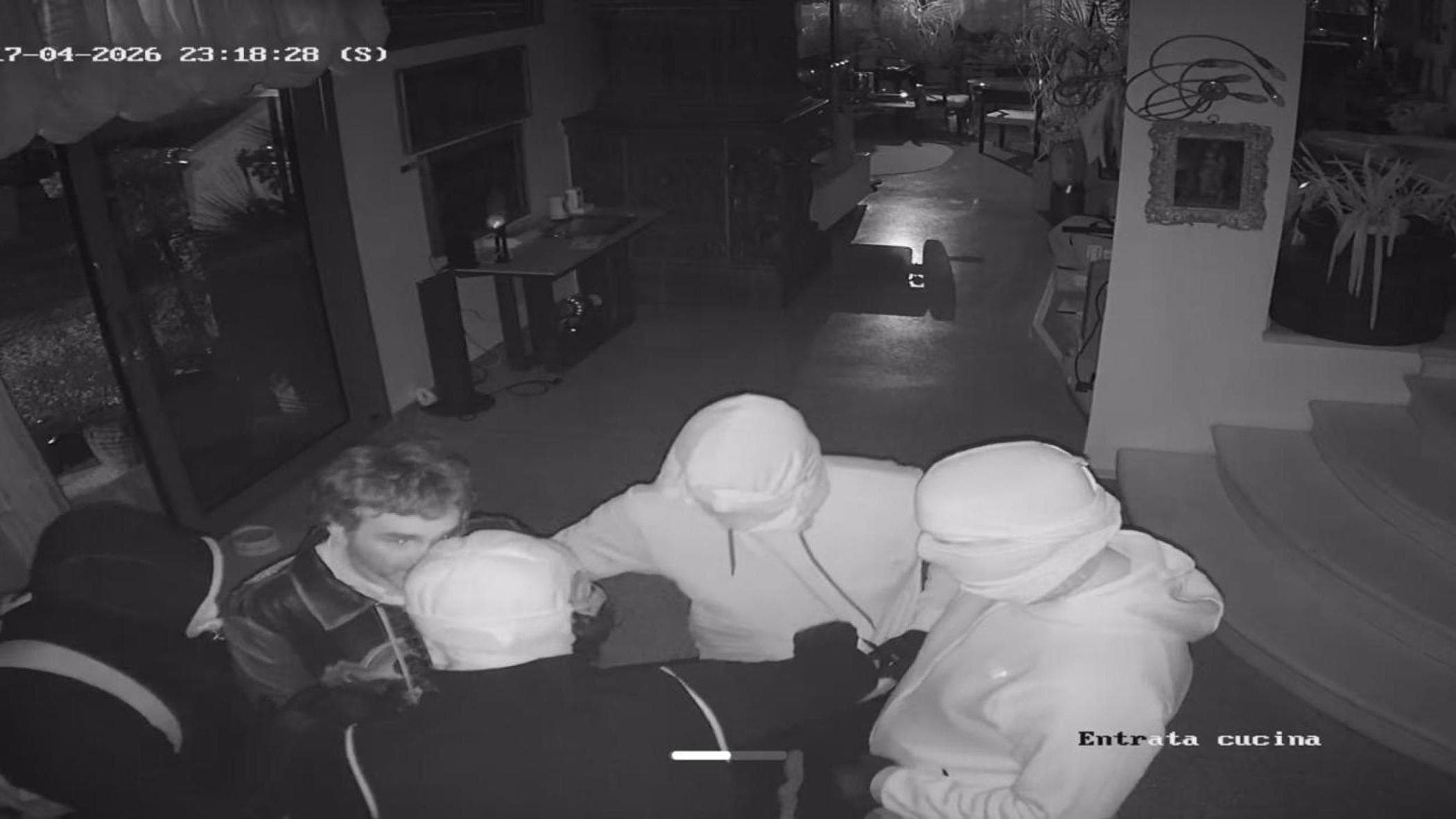 Arcugnano, rapina nella villa dell’ex senatore Lega Filippi: un’ora sotto la minaccia dei banditi