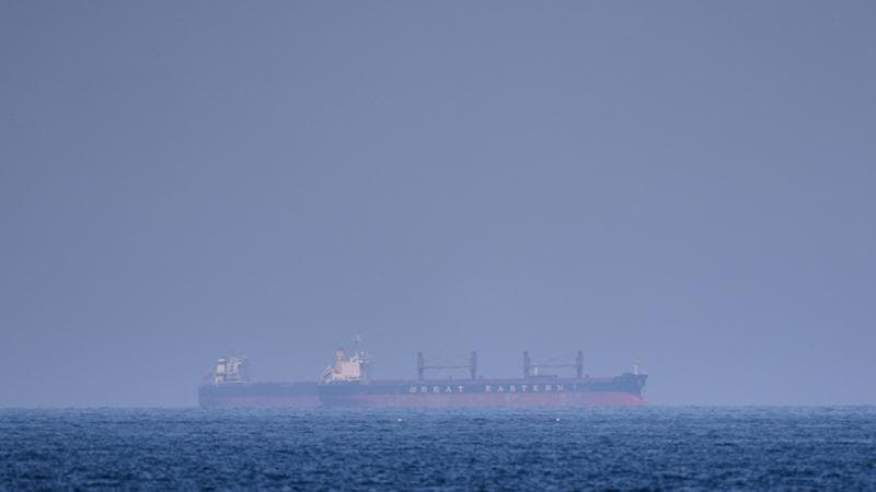 Anteprima: L’Iran richiude Hormuz, spari contro i mercantili: “Non ci fidiamo degli Usa”