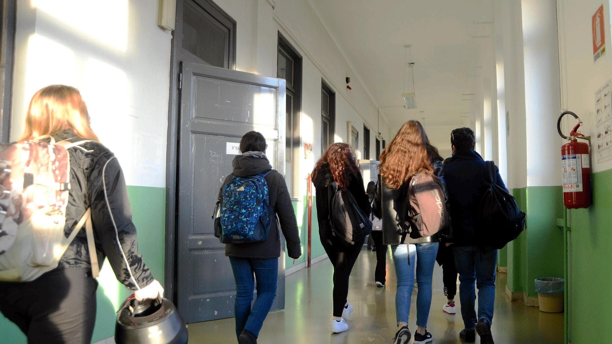 Scuola, ecco il calendario di inizio, ponti e pause per le festività