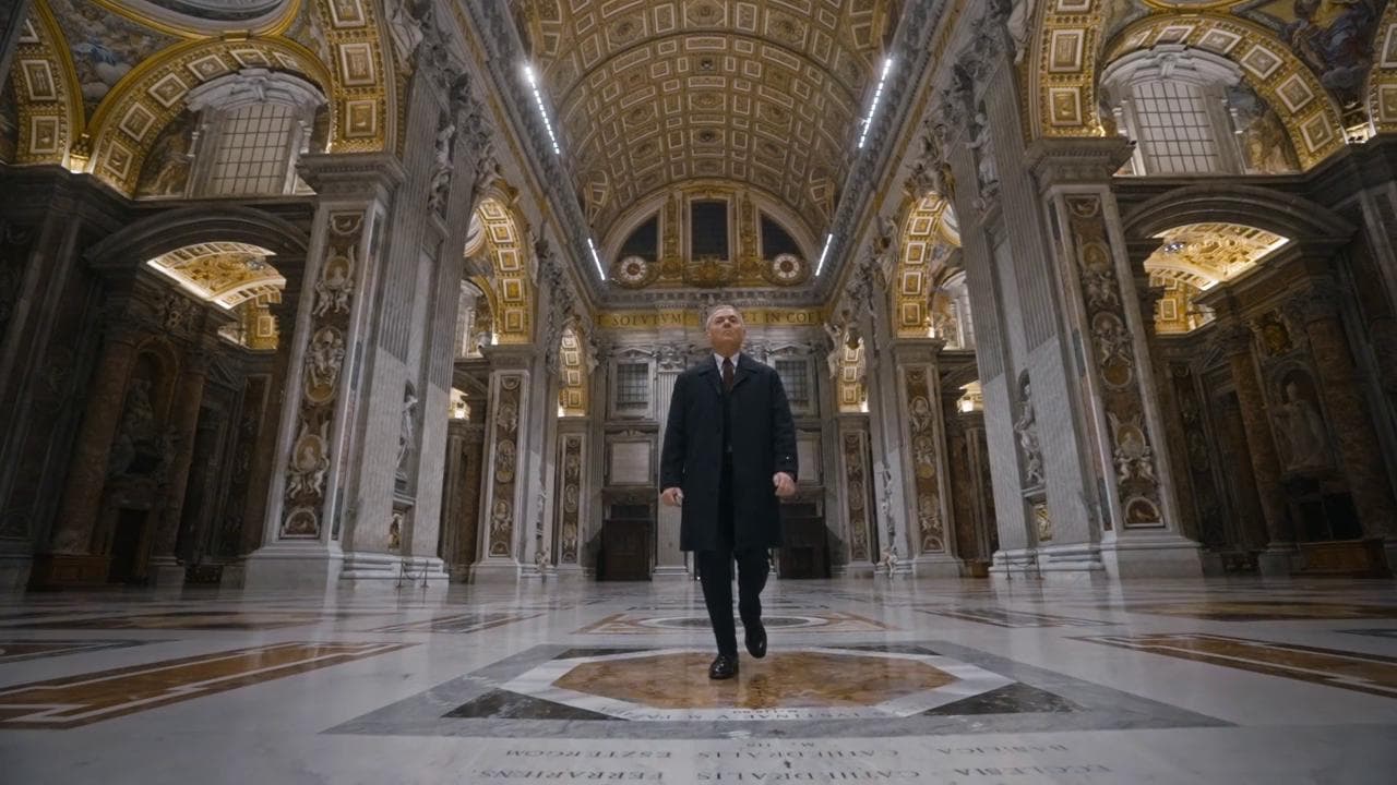 "Francesco - Cronache di un papato", i 12 anni di Bergoglio raccontati da Ezio Mauro