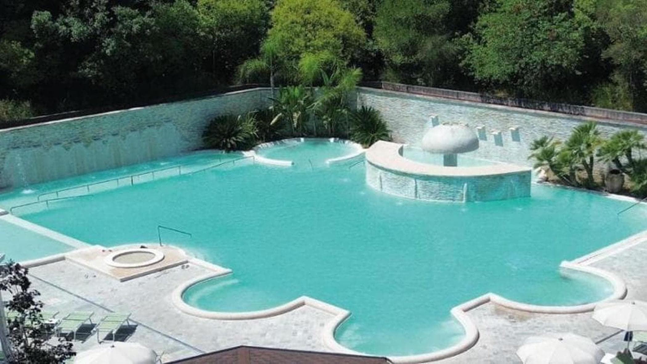 Bambini morti in piscina: “Le regole esistono, ma la loro applicazione è volontaria”