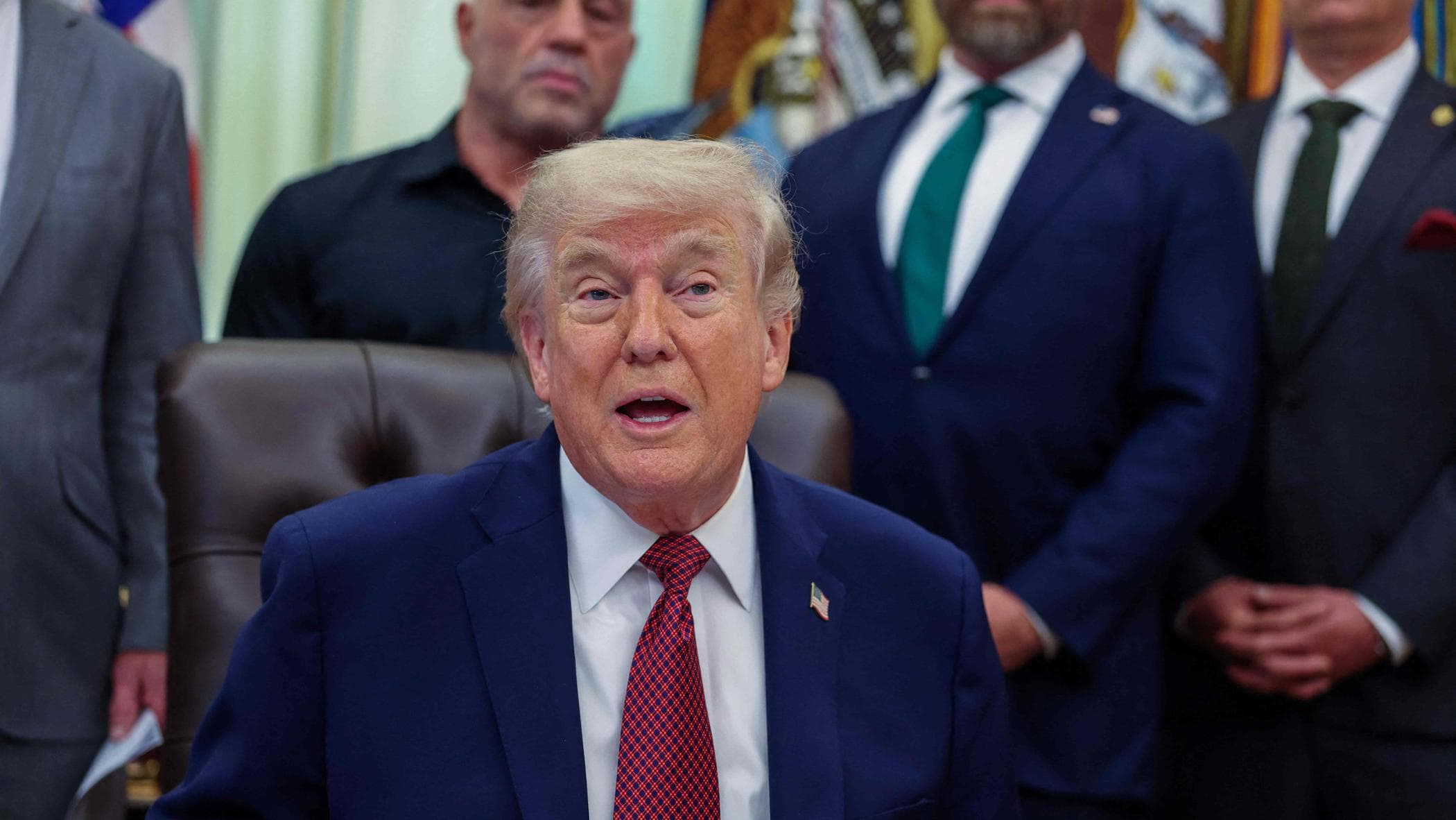 “Delegazione a Islamabad”, Trump rilancia il negoziato poi cattura una nave iraniana