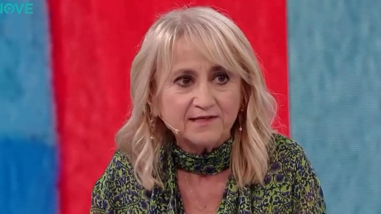 Littizzetto, appello per anticipare la prima serata tv: "Non può iniziare alle dieci, è già notte"