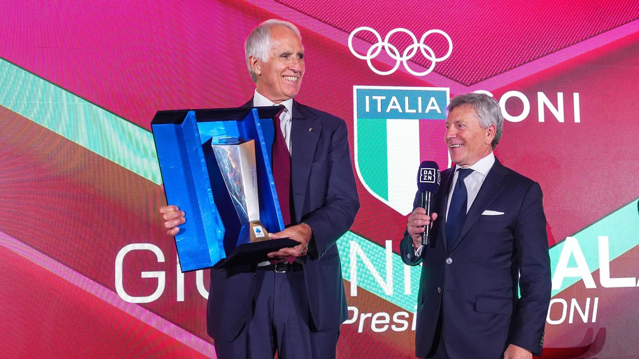Figc, Malagò: non so cosa deciderò di fare. De Laurentiis: “Ha solo un difetto: è romanista”