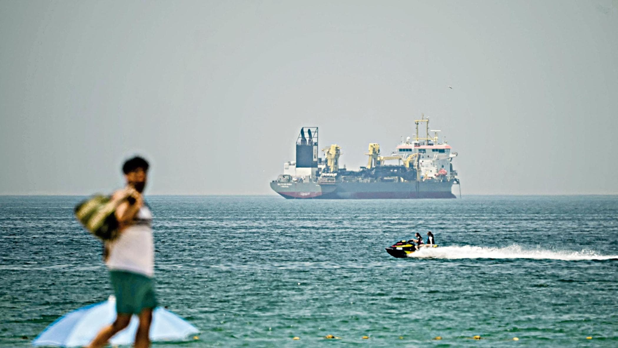 Vaez: “Hormuz è il suo superpotere, l’Iran lo userà per la ricostruzione”