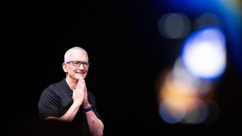 Apple üst yönetimini değiştirdi: Ternus yeni CEO olacak, Cook başkan olacak