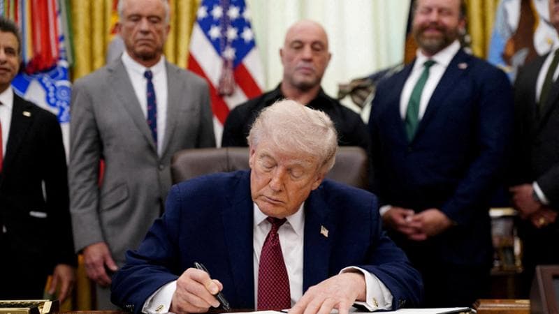 Anteprima: Congelato il vertice di pace: Usa e Iran litigano su tutto, poi la proroga della tregua