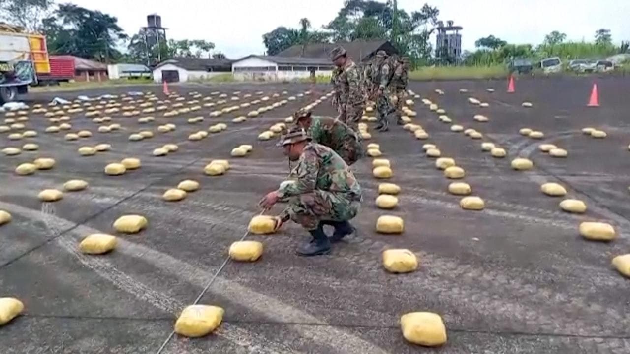 Bolivia, maxi blitz anti-narcos: sequestrata oltre una tonnellata di cocaina