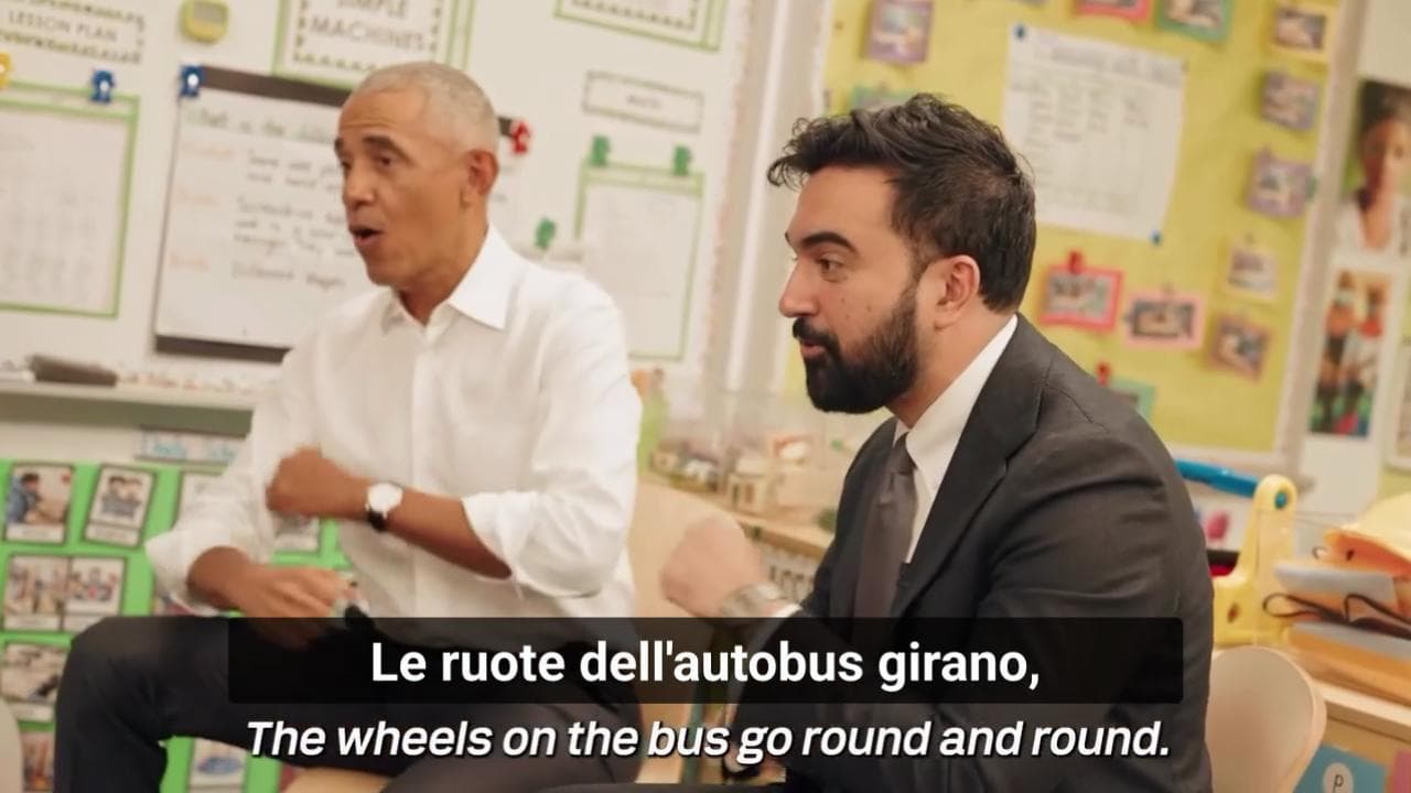 New York, lezione-show di Obama e Mamdani all'asilo: "Uniti siete più forti". Poi cantano coi bimbi