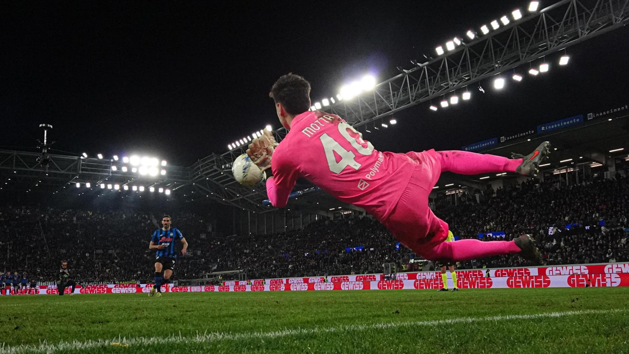 Motta para 4 rigori: Lazio in finale di Coppa Italia contro l’Inter, Atalanta battuta 3-2