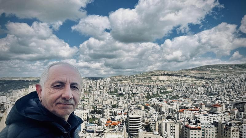 Husam Shakhshir, sessantotto anni, docente di Diritto internazionale, dal 2024 sindaco di Nablus (foto di Francesca Borri)