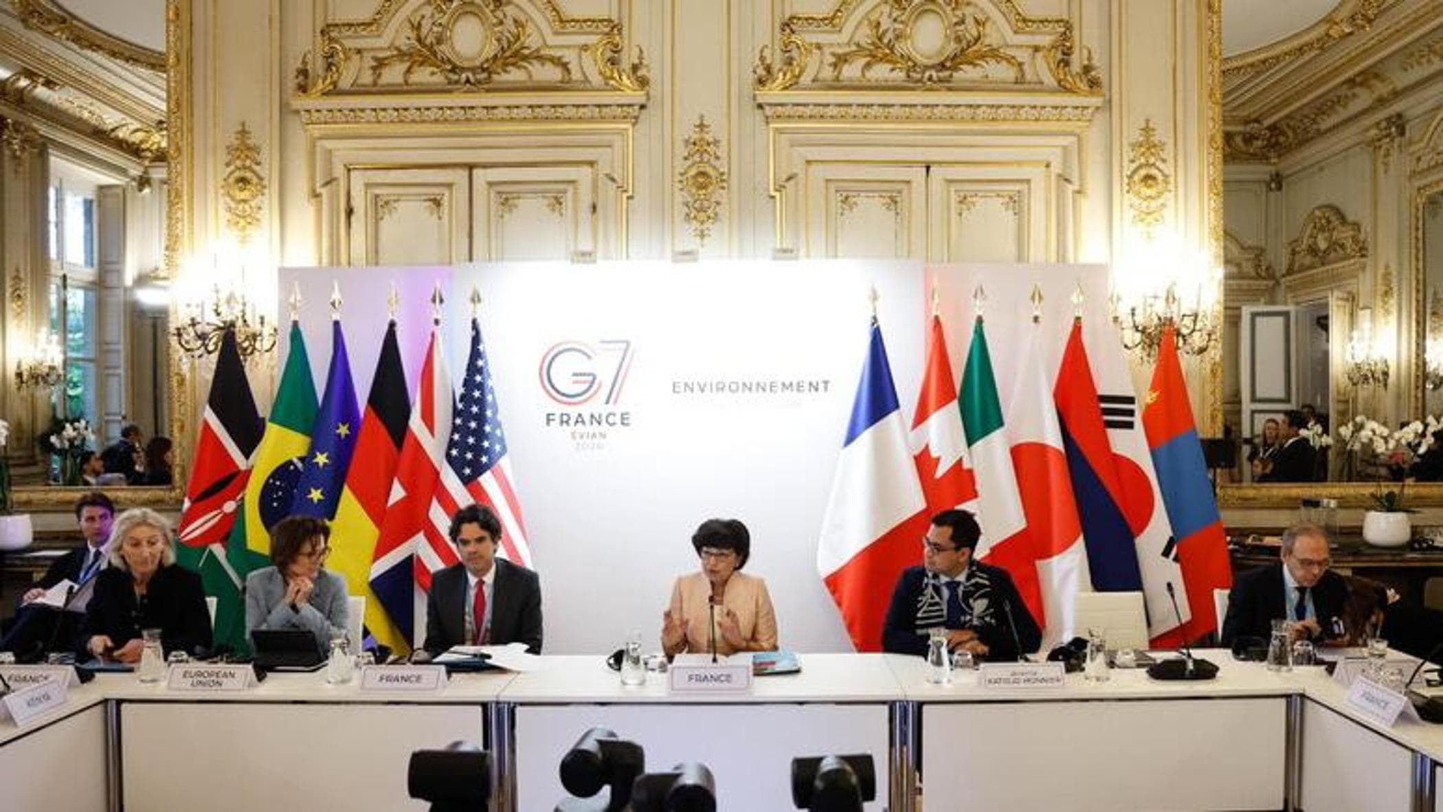 Çevre ve G7 bakanları Paris'te buluşuyor ancak iklim değişikliği hakkında konuşmadan